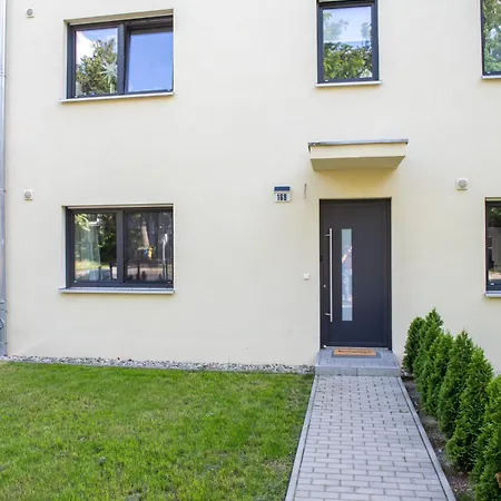 Potsdams Traumwohnung Mit 6 Schlafmoeglichkeiten Und Terrasse 아파트 *