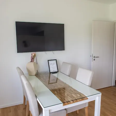 Appartement Potsdams Traumwohnung Mit 6 Schlafmoeglichkeiten Und Terrasse *