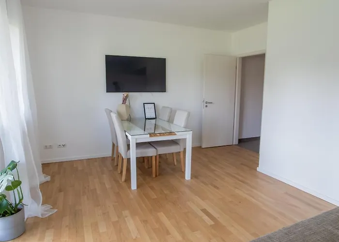 Potsdams Traumwohnung Mit 6 Schlafmoeglichkeiten Und Terrasse * פוטסדאם