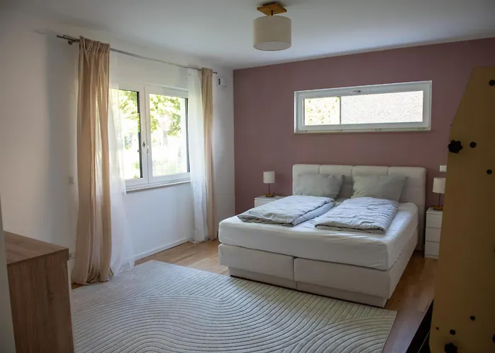 Potsdams Traumwohnung Mit 6 Schlafmoeglichkeiten Und Terrasse דירה